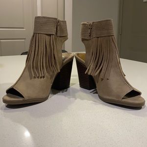 Francesca’s Short Heel Boot